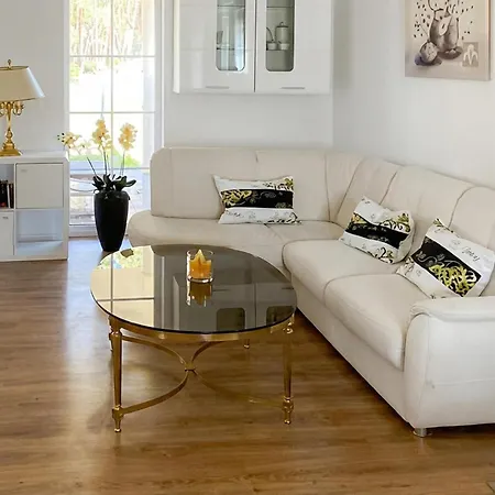 5 Bedroom Cozy In Сasa de vacaciones *